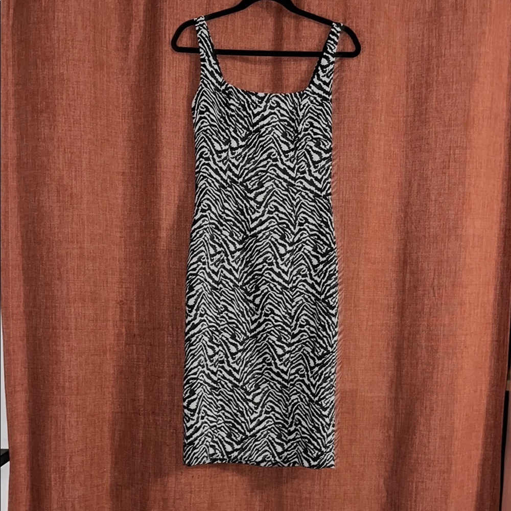 Banana Republic Black and White Patterned Midi Dress